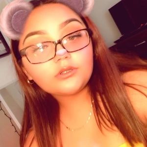 Meet your Posher, Monica